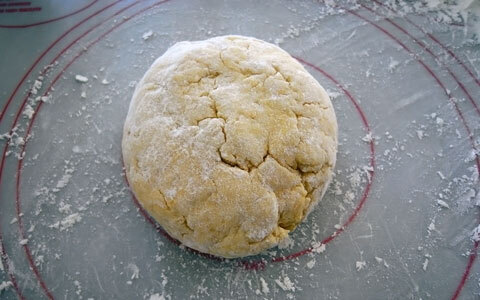 フードプロセッサーを使って簡単手作りおやつ、スコーン作り