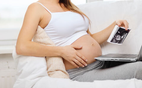 カードやペンもひとまとめ！ 母子手帳ケース選びのチェックポイント