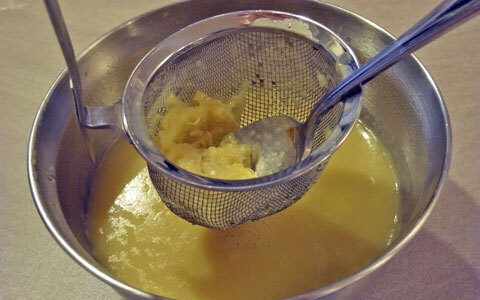 缶詰を使うだけで本格的に！ レストランで食べるようなコーンスープ