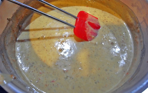 残ったカレーを簡単アレンジ！ カレークリームソース