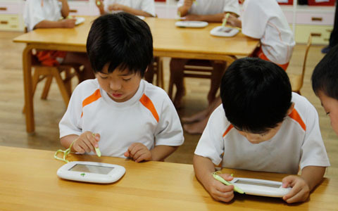 幼児期からの最新学習法を潜入取材　文字・言葉・数が学習できる知育ツール「kids-word（キッズワード）」とは