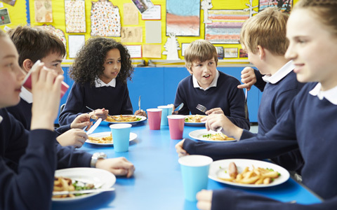 外国の給食ってどんなの!? 世界の学校給食事情