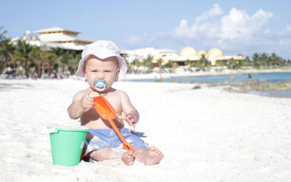 熱中症に注意 ベビーの暑さ対策 赤ちゃんと一緒のハワイ旅行 Vol 8 ウーマンエキサイト 1 2