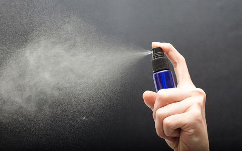 子どもが安心して使える、手作り虫除けスプレーの作り方