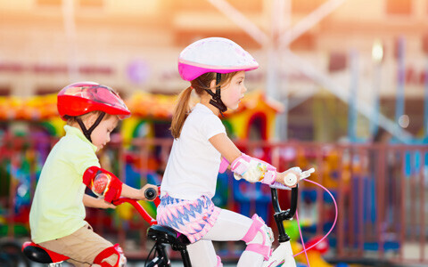 都会に住む人は子どもの自転車の補助輪を外す時 どこで練習しているの ウーマンエキサイト 1 2