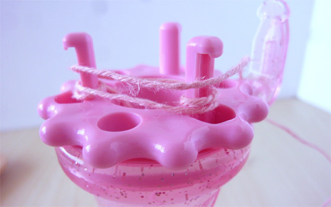 リリアンでアクセサリーの作り方。ラップブレスレットを作ろう！