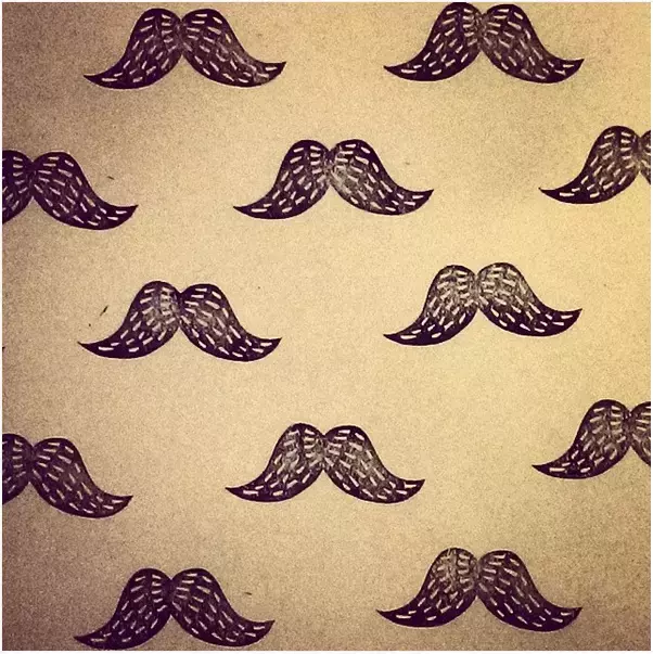 インスタグラムで見つけた一日一柄の消しゴムはんこがすごい！