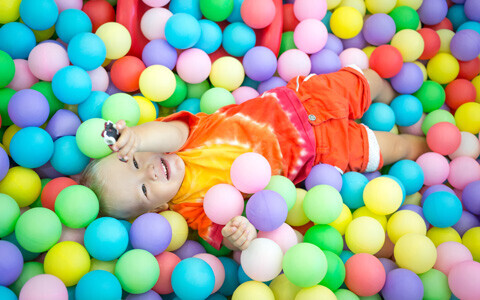 公共の場で ママがストレスなく子供を遊ばせる方法 ウーマンエキサイト 1 2