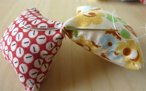 型紙不要！　新生児から小学生まで遊べる布製穴あきボール