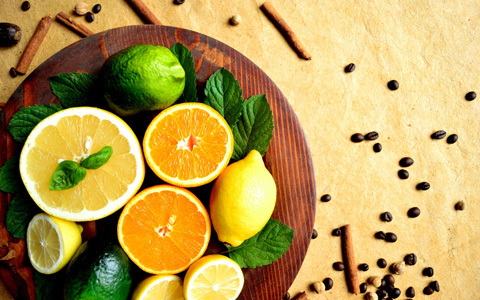 リモネンの毒性に注意！ 化粧品に含まれる精油にはシミになるものも