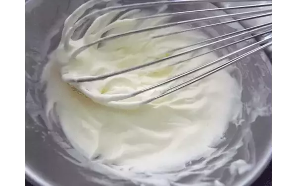 持ち運びも簡単！　持ち寄りパーティにも喜ばれるジャースイーツ