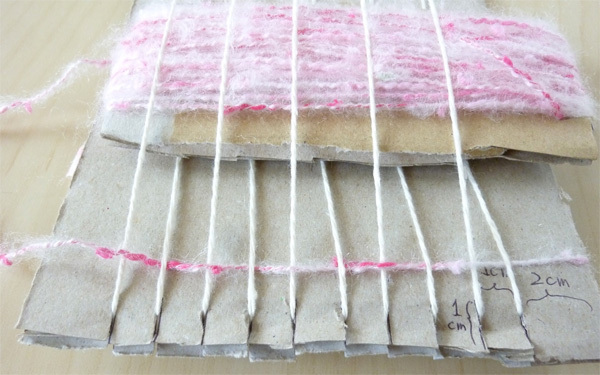 ダンボールで編み物ができる！ 簡単な作り方を紹介