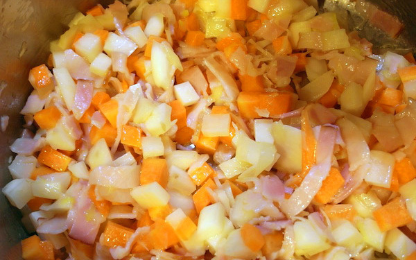 スープなら、子どもも野菜を食べてくれる！　ショウガがほんのり、ポカポカ簡単洋風スープ