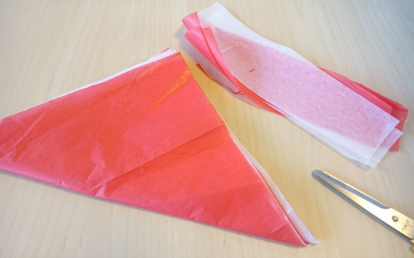 ひと手間でワンランク上のお花ができる！　卒園・卒業・入学シーズンにおすすめのお花紙の使い方