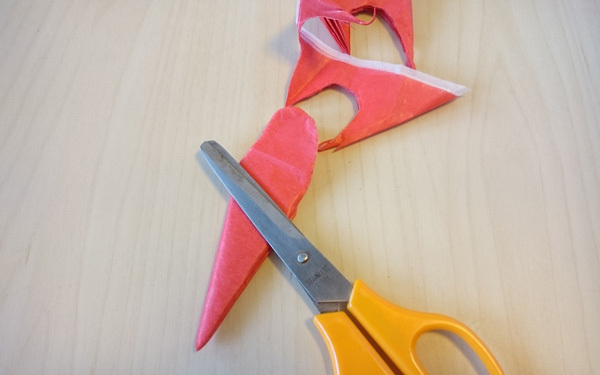 ひと手間でワンランク上のお花ができる！　卒園・卒業・入学シーズンにおすすめのお花紙の使い方