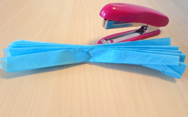 ひと手間でワンランク上のお花ができる！　卒園・卒業・入学シーズンにおすすめのお花紙の使い方