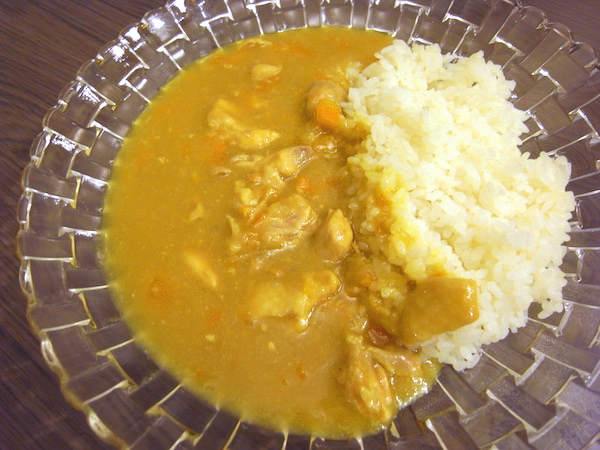 甘口は旨味でカバー、大人も子どもも喜ぶ安心安全カレー