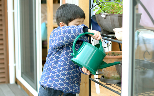 子どもがいて家事が進まない！　そんな時は「子ども1人でもできる作業」を