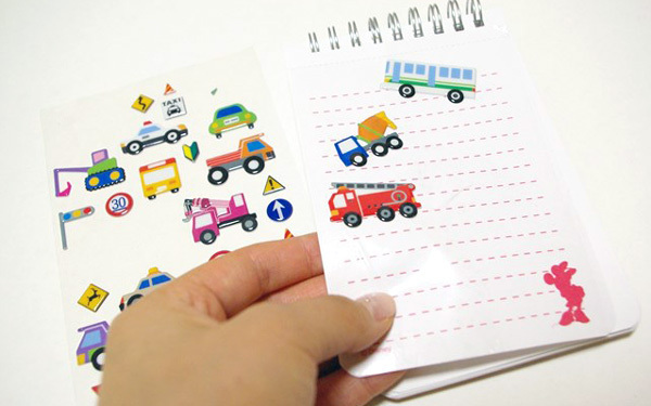 「今だけ、静かにして！」手先で遊べる音の出ない手作りおもちゃって？