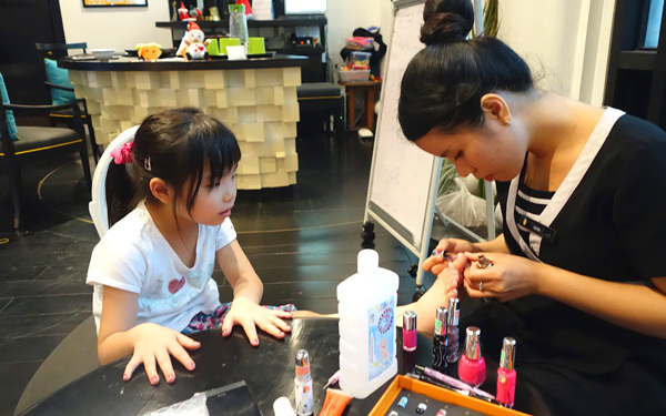 英語がわからなくても大丈夫？　海外ホテルのキッズクラブを体験（ベトナム子連れ旅行 Vol.4）