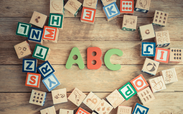 子どもが英語を話せるようになるには、どうしたらいい？　幼児期の英語学習法（前編）