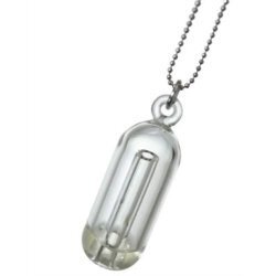 アロマを持ち歩きできる便利なアイテム。外出先でもアロマを楽しむ！