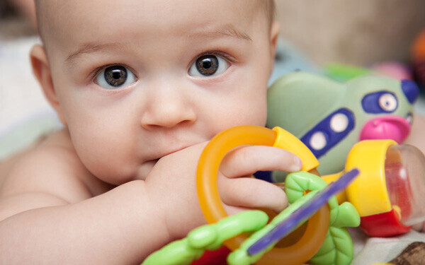 遊びの中で赤ちゃんの記憶力 思考力のトレーニングをしよう 前編 ウーマンエキサイト 1 2