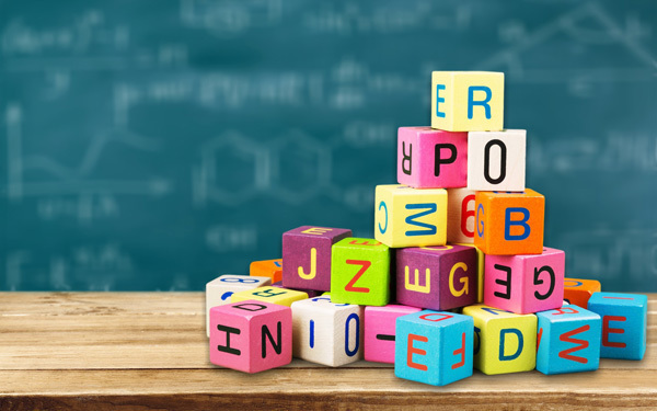 本当に効果がある英語教育はどれ？　幼児期の英語環境づくり