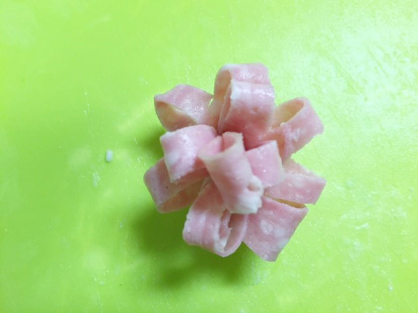 料理ベタのママでも簡単にできる「なんちゃってデコ弁」の作り方