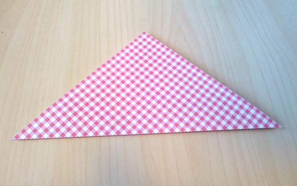 折り紙で贈り物に簡単一工夫！お手紙の封筒やおままごとにも