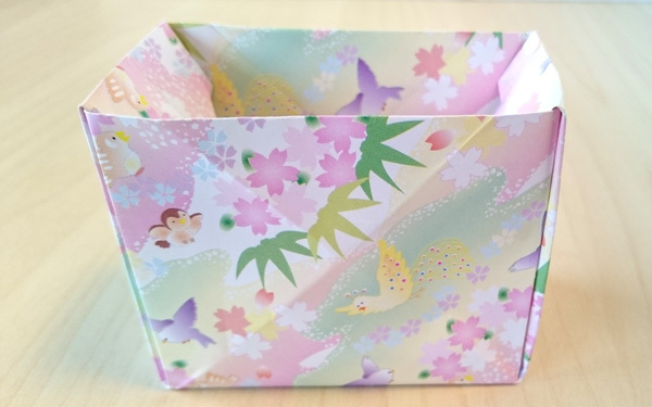 折り紙で贈り物に簡単一工夫！お手紙の封筒やおままごとにも