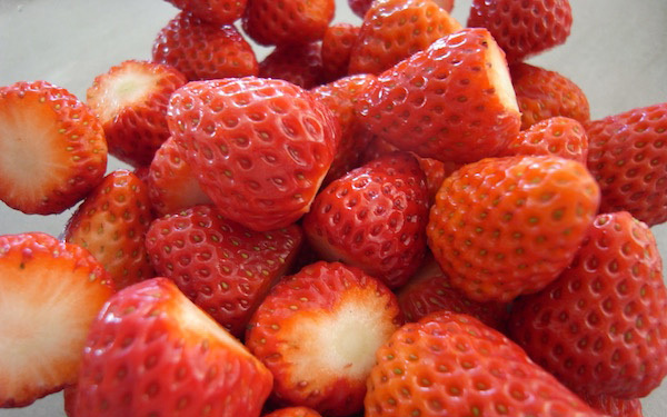 今が旬のイチゴで挑戦　自家製ジャム