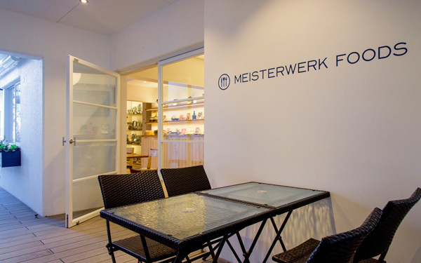 世界各国・日本各地の逸品が集結！ 食のセレクトショップ＆カフェ「MEISTERWERK FOODS元麻布店」