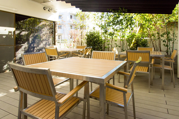 世界各国・日本各地の逸品が集結！ 食のセレクトショップ＆カフェ「MEISTERWERK FOODS元麻布店」