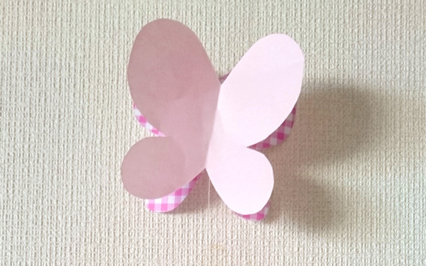 ちょうちょの壁面装飾の作り方。子どもと一緒に作って飾ろう！