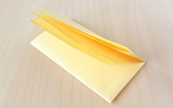 ちょうちょの壁面装飾の作り方。子どもと一緒に作って飾ろう！