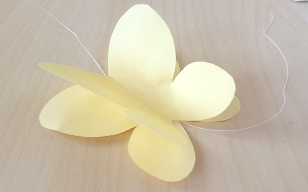 ちょうちょの壁面装飾の作り方。子どもと一緒に作って飾ろう！