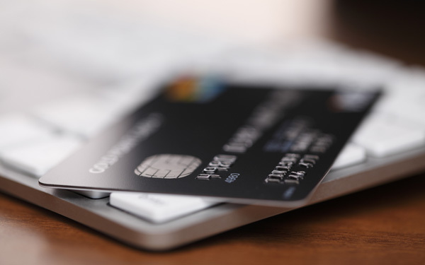 クレジットカード4枚と2枚お金が貯まるのはどっち？ 家を買うなら絶対に…（お金が貯まるのは、どっち!? 　特集 Vol.2）