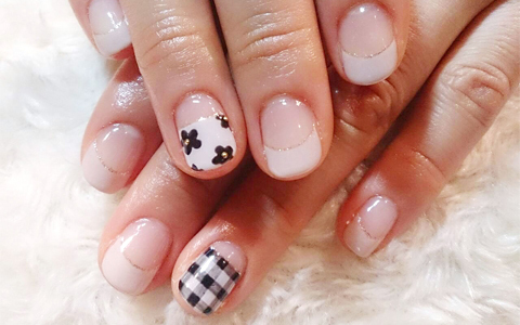 かわいいが大好きな女子必見、思わずキュンとくるガーリーネイル