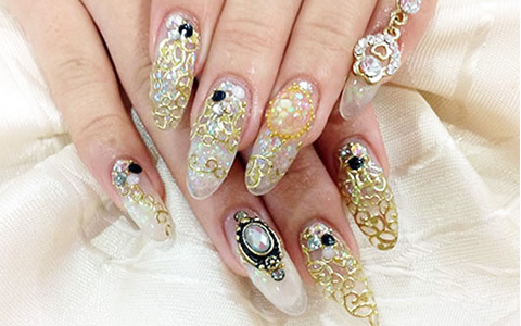 秋の結婚式におすすめ！最新お呼ばれパーティーネイル