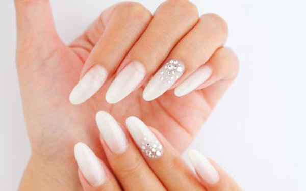 ガサガサ指先卒業！　−５歳に見えるシンプル綺麗な指先