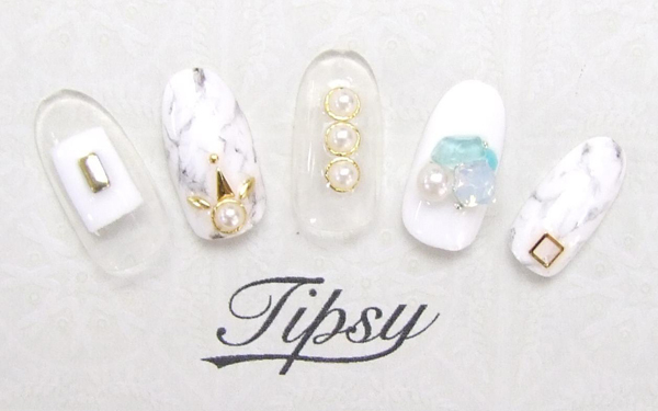 浴衣にも合う！夏にぴったり涼しげトレンドネイル