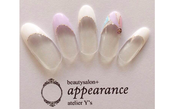 雰囲気美人の秘訣！オンナ度あげる「美人ネイル」とは？