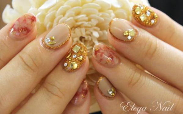 2015年のラッキーカラーは？○○色のネイルで金運・仕事運・人気運アップ！