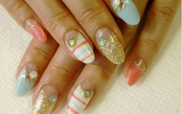 2015年のラッキーカラーは？○○色のネイルで金運・仕事運・人気運アップ！