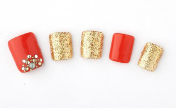 2015年のラッキーカラーは？○○色のネイルで金運・仕事運・人気運アップ！