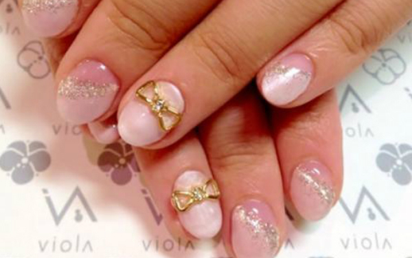 風水で開運！リボンモチーフの今ドキネイルで恋愛運アップ