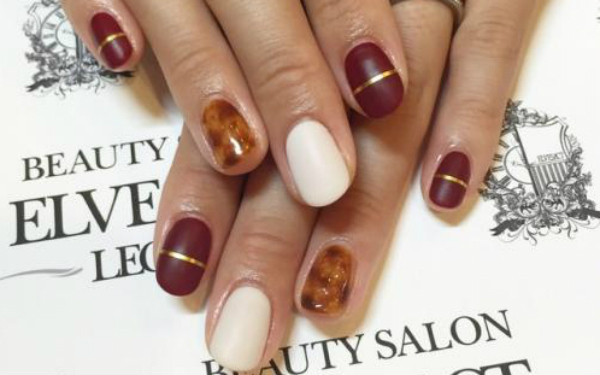 秋ネイルの鉄板！「ボルドーカラー」が主役のトレンドネイル5選