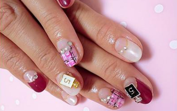 秋ネイルの鉄板！「ボルドーカラー」が主役のトレンドネイル5選