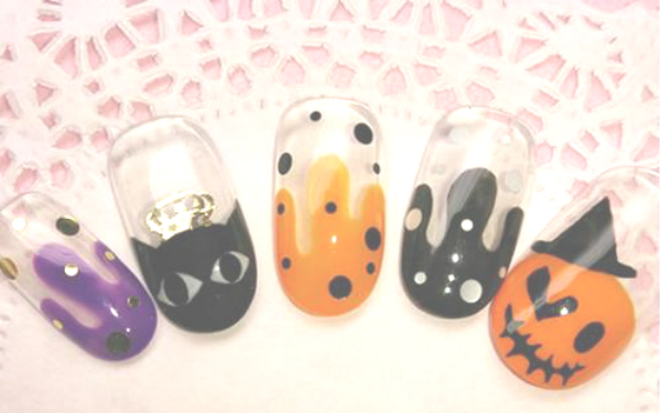 いよいよ来週はハロウィン！ネイルもハロウィン仕様で気分を盛り上げて☆